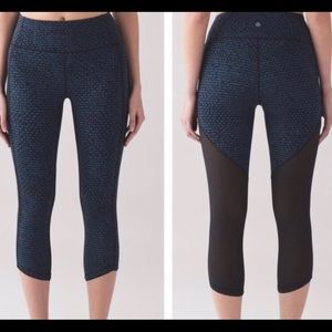 Lululemon hi rise blue print mesh crop leggings